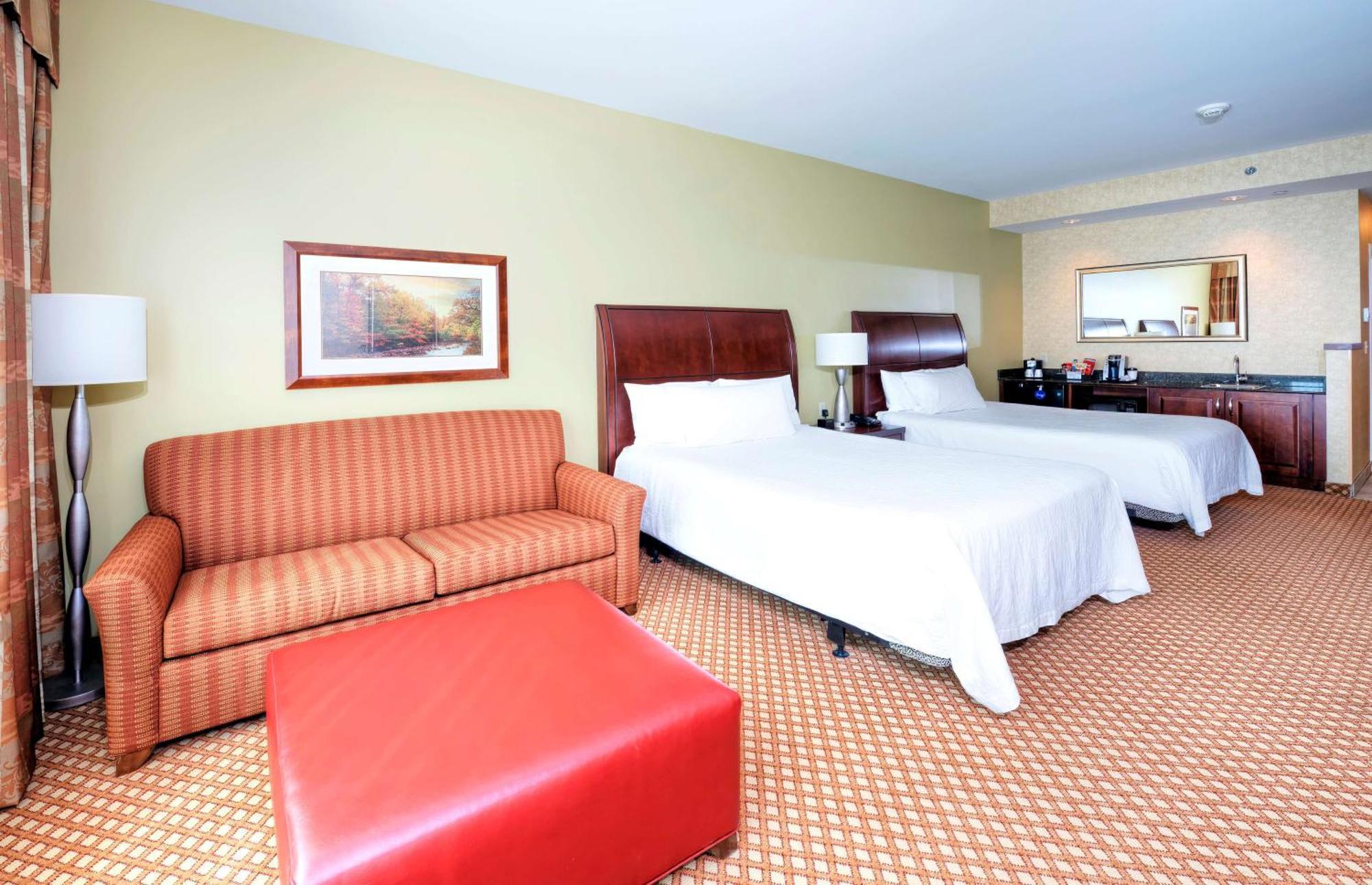 Hilton Garden Inn Ottawa Airport Экстерьер фото